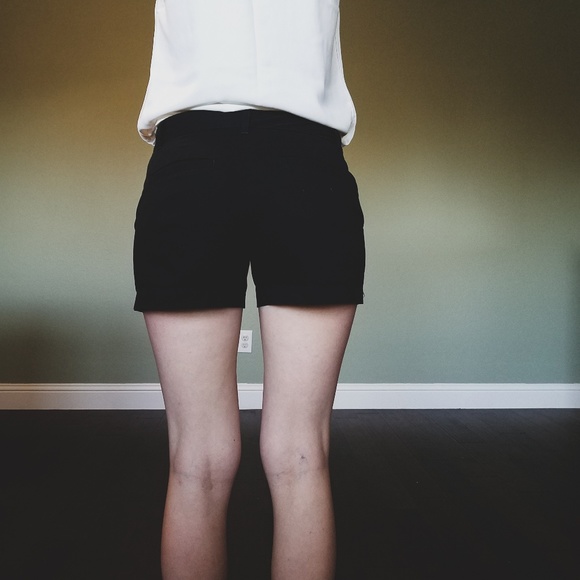 LOFT Shorts - Picture 2 of 5